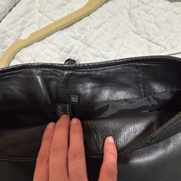 Danier leather pants. Real leather in beautiful condition. - Picture 2 of 3